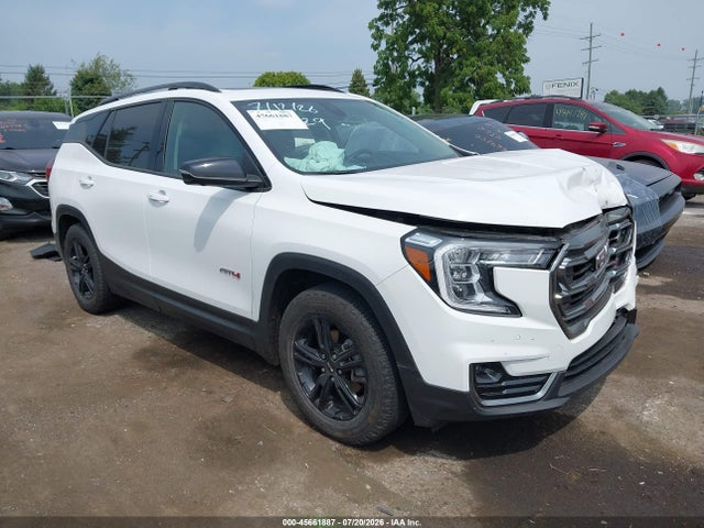 2024 GMC TERRAIN AWD AT4 - 1