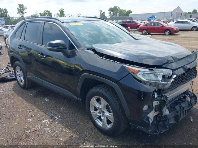 2019 TOYOTA RAV4 XLE - 1