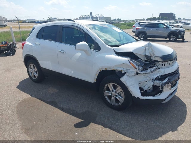 2019 CHEVROLET TRAX LT - 1