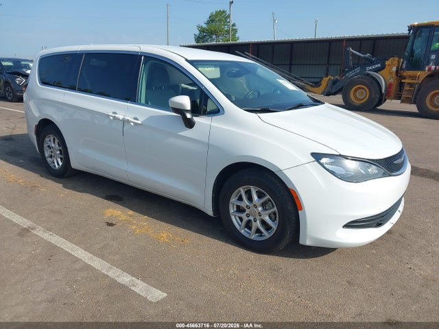 2017 CHRYSLER PACIFICA TOURING - 1