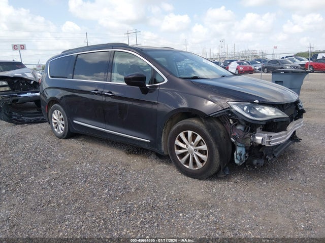 2017 CHRYSLER PACIFICA TOURING-L - 1