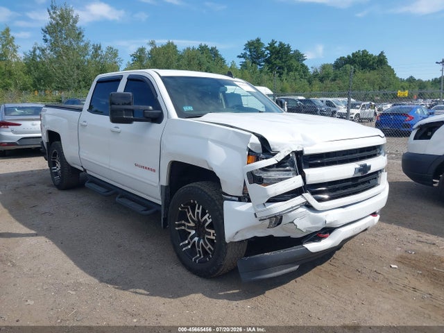 2017 CHEVROLET SILVERADO 1500 LT - 1