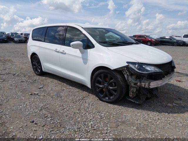 2018 CHRYSLER PACIFICA TOURING PLUS - 1