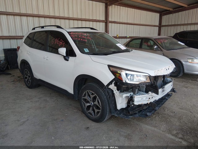 2019 SUBARU FORESTER PREMIUM - 1