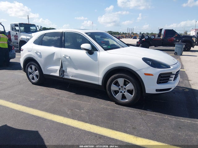 2019 PORSCHE CAYENNE - 1