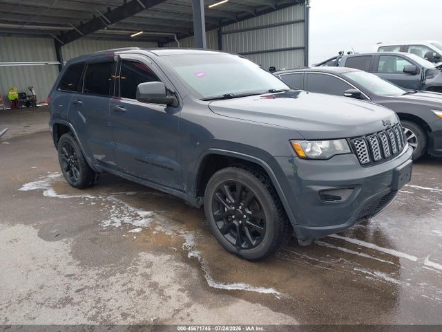 2017 JEEP GRAND CHEROKEE ALTITUDE - 1
