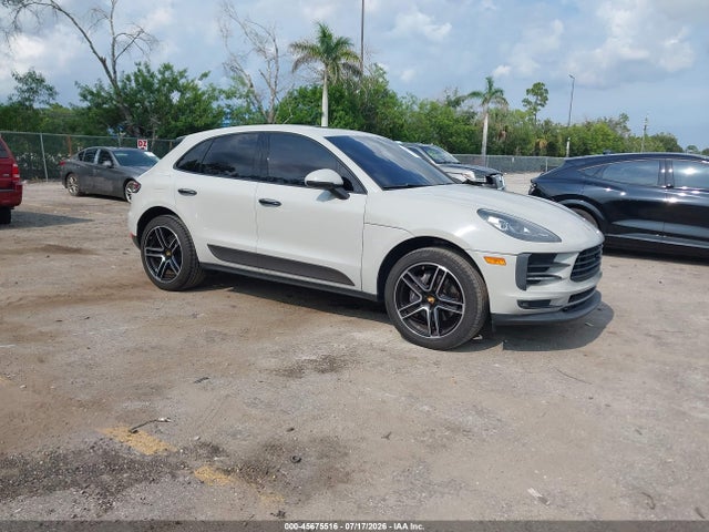 2021 PORSCHE MACAN - 1
