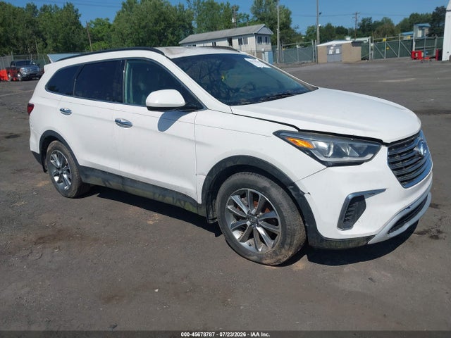 2017 HYUNDAI SANTA FE SE - 1