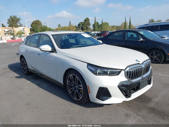 2027 BMW 540I - 1