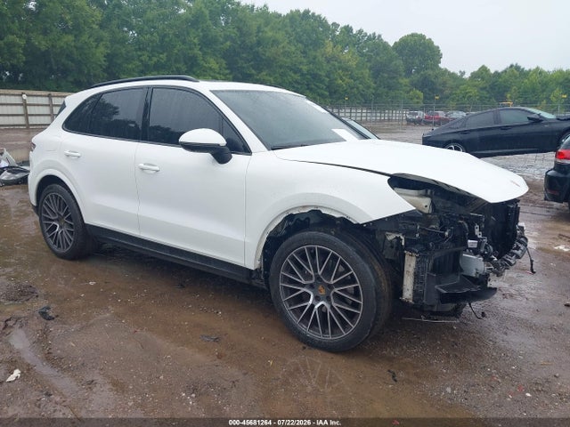 2019 PORSCHE CAYENNE - 1