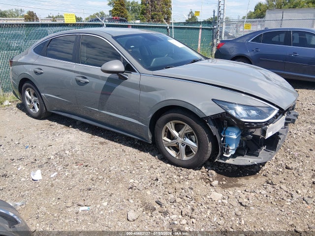 2022 HYUNDAI SONATA SE - 1