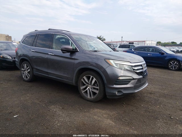 2017 HONDA PILOT TOURING - 1