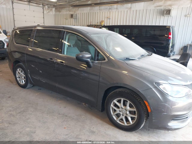 2017 CHRYSLER PACIFICA TOURING - 1