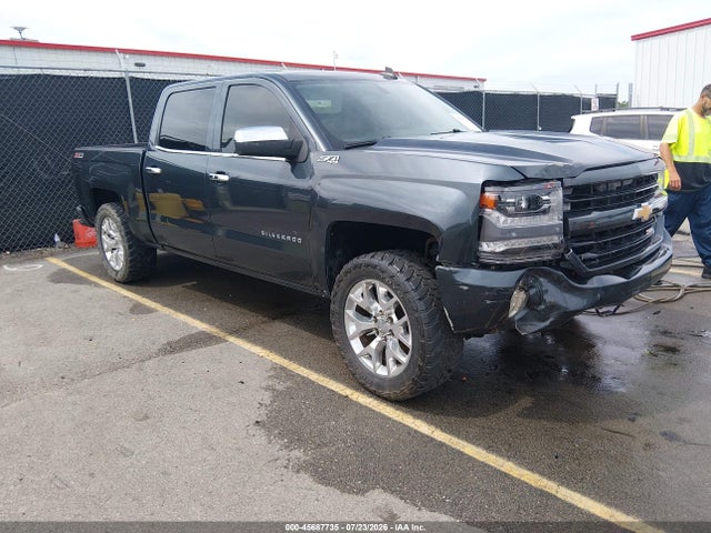 2017 CHEVROLET SILVERADO 1500 LT - 1
