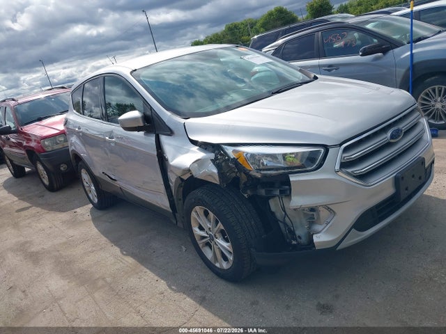 2017 FORD ESCAPE SE - 1
