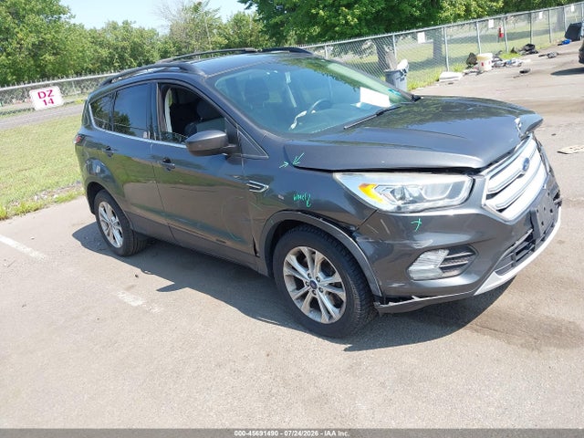 2017 FORD ESCAPE SE - 1