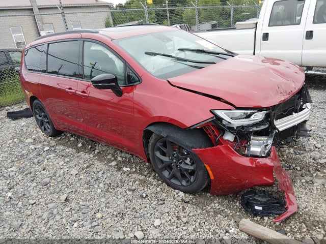2026 CHRYSLER PACIFICA LIMITED - 1
