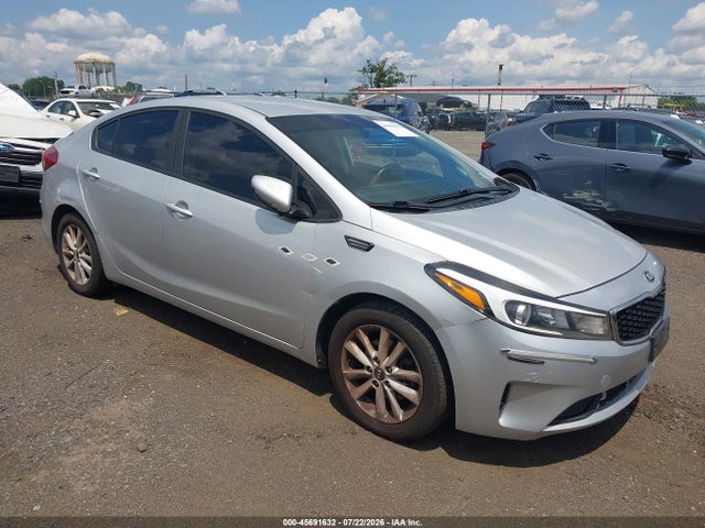 2017 KIA FORTE LX - 1