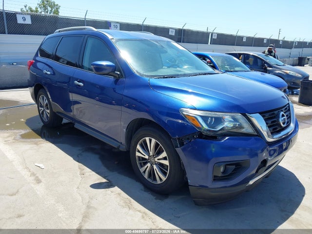 2017 NISSAN PATHFINDER SV - 1