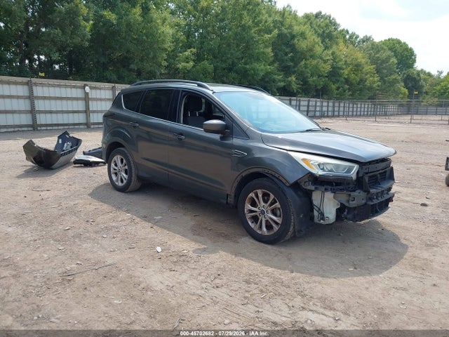 2017 FORD ESCAPE SE - 1