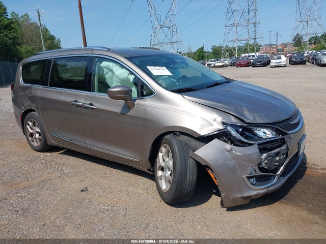 2018 CHRYSLER PACIFICA TOURING L - 1