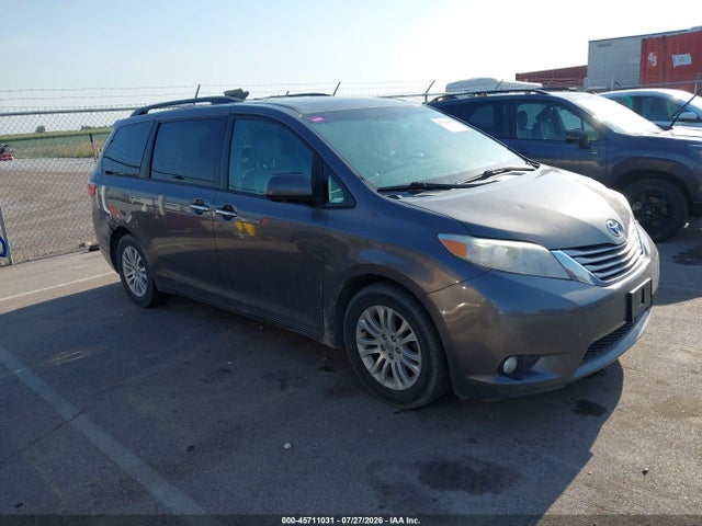 2017 TOYOTA SIENNA XLE 8 PASSENGER - 1