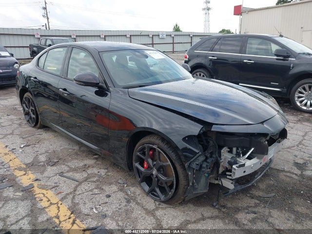 2021 ALFA ROMEO GIULIA TI AWD - 1