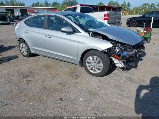 2020 HYUNDAI ELANTRA SE - 1