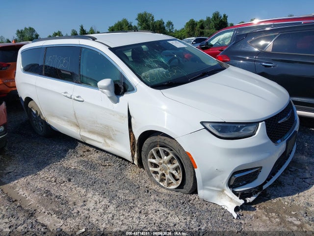 2022 CHRYSLER PACIFICA TOURING L - 1
