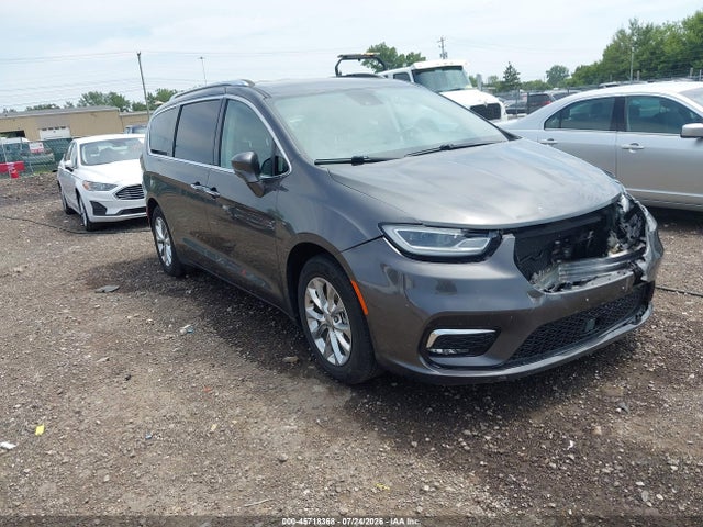 2021 CHRYSLER PACIFICA TOURING L - 1