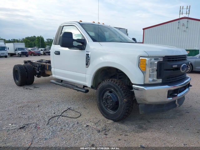 2017 FORD F-350 CHASSIS XL - 1