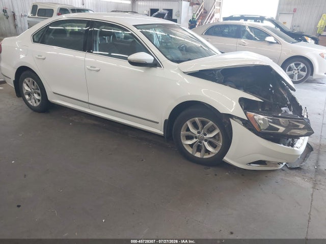 2017 VOLKSWAGEN PASSAT 1.8T S - 1