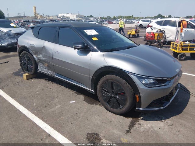 2022 KIA EV6 WIND - 1