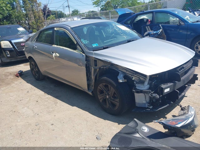 2022 HYUNDAI ELANTRA SEL - 1