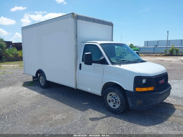 2017 GMC SAVANA CUTAWAY WORK VAN - 1