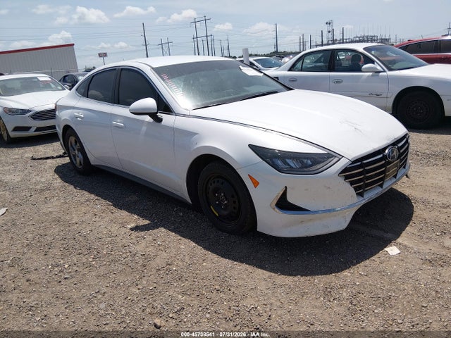 2022 HYUNDAI SONATA SE - 1