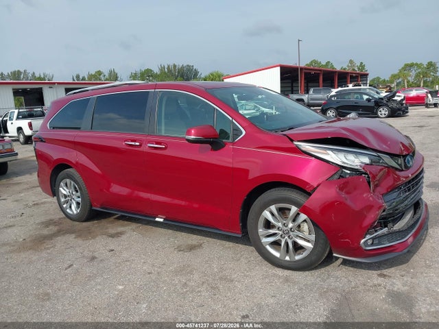 2022 TOYOTA SIENNA LIMITED - 1