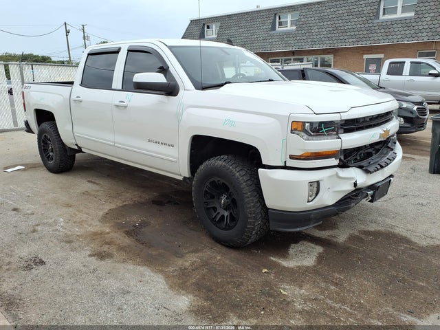 2017 CHEVROLET SILVERADO 1500 LT - 1