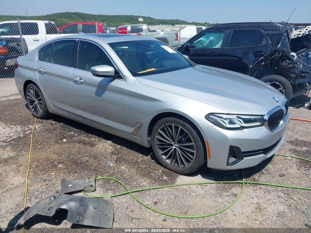 2021 BMW 530E - 1