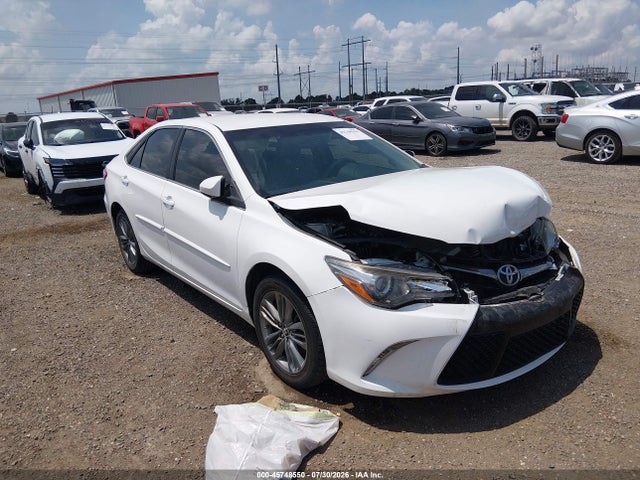 2017 TOYOTA CAMRY SE - 1