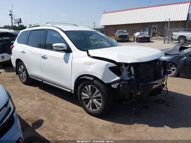 2017 NISSAN PATHFINDER S - 1