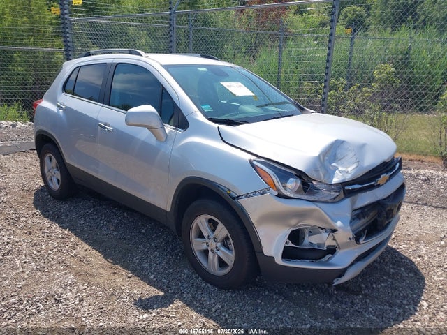 2020 CHEVROLET TRAX AWD LT - 1