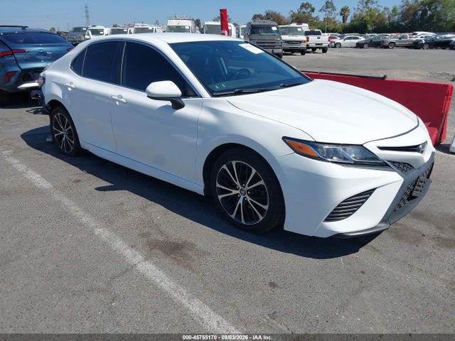 2020 TOYOTA CAMRY SE - 1