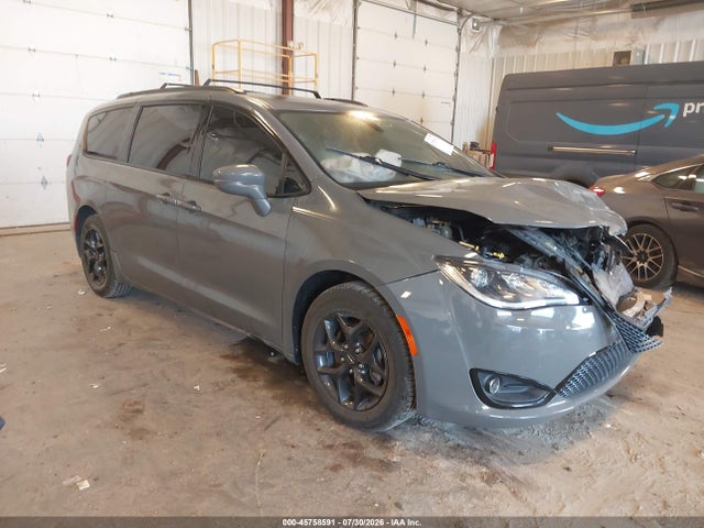 2020 CHRYSLER PACIFICA LIMITED - 1