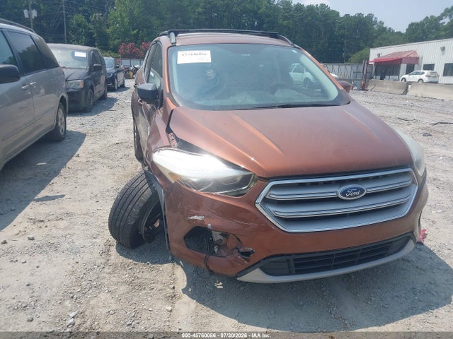 2017 FORD ESCAPE SE - 1