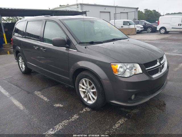 2019 DODGE GRAND CARAVAN SXT - 1