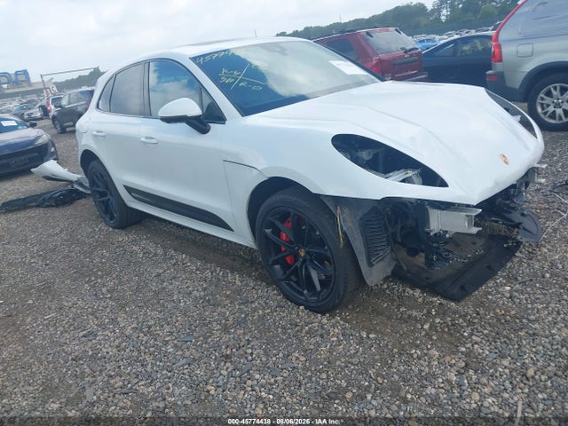 2024 PORSCHE MACAN GTS - 1