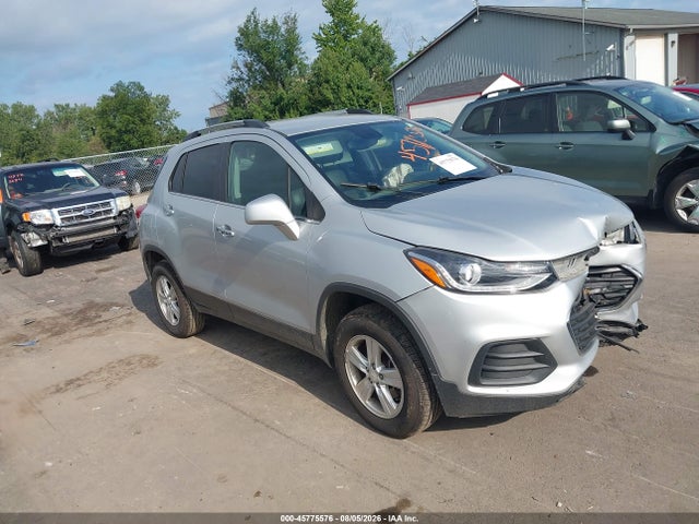 2017 CHEVROLET TRAX LT - 1