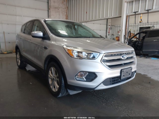 2017 FORD ESCAPE SE - 1