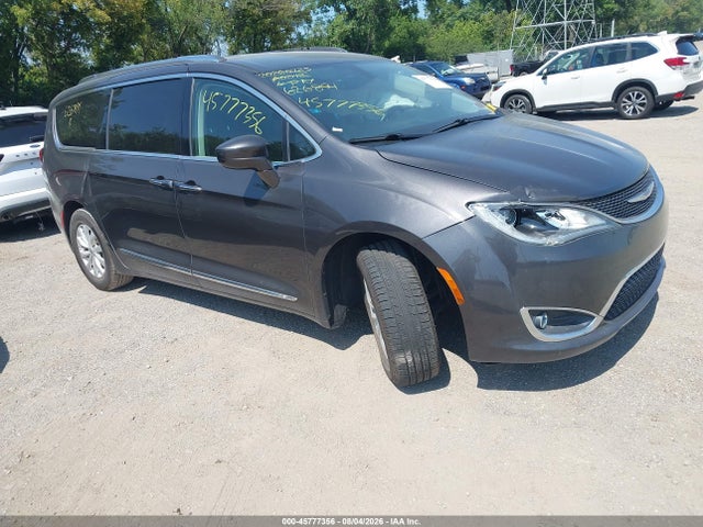 2019 CHRYSLER PACIFICA TOURING L - 1